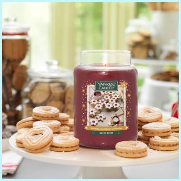 YANKEE CANDLE Merry Berry Large Jar Candle - Picture 3 of 4